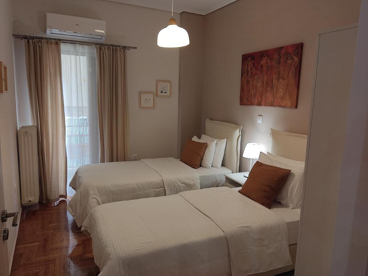 Central & Comfortable, 70M² Apt In Neos Kosmos アテネ エクステリア 写真